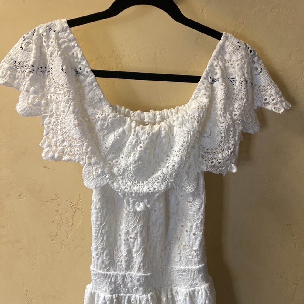 Sz 2 (S/M) Nightcap White Lace USA off the Shoulder open back mini Dress Soft! - Picture 3 of 7